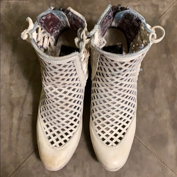 FREEBIRD BY STEVENLazor Leather Ankle Boot - Picture 3 of 7